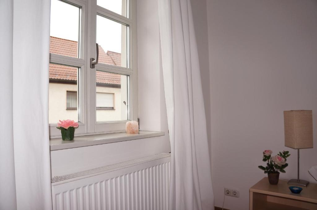 Gasthof Zur Post Neunkirchen am Brand Ngoại thất bức ảnh